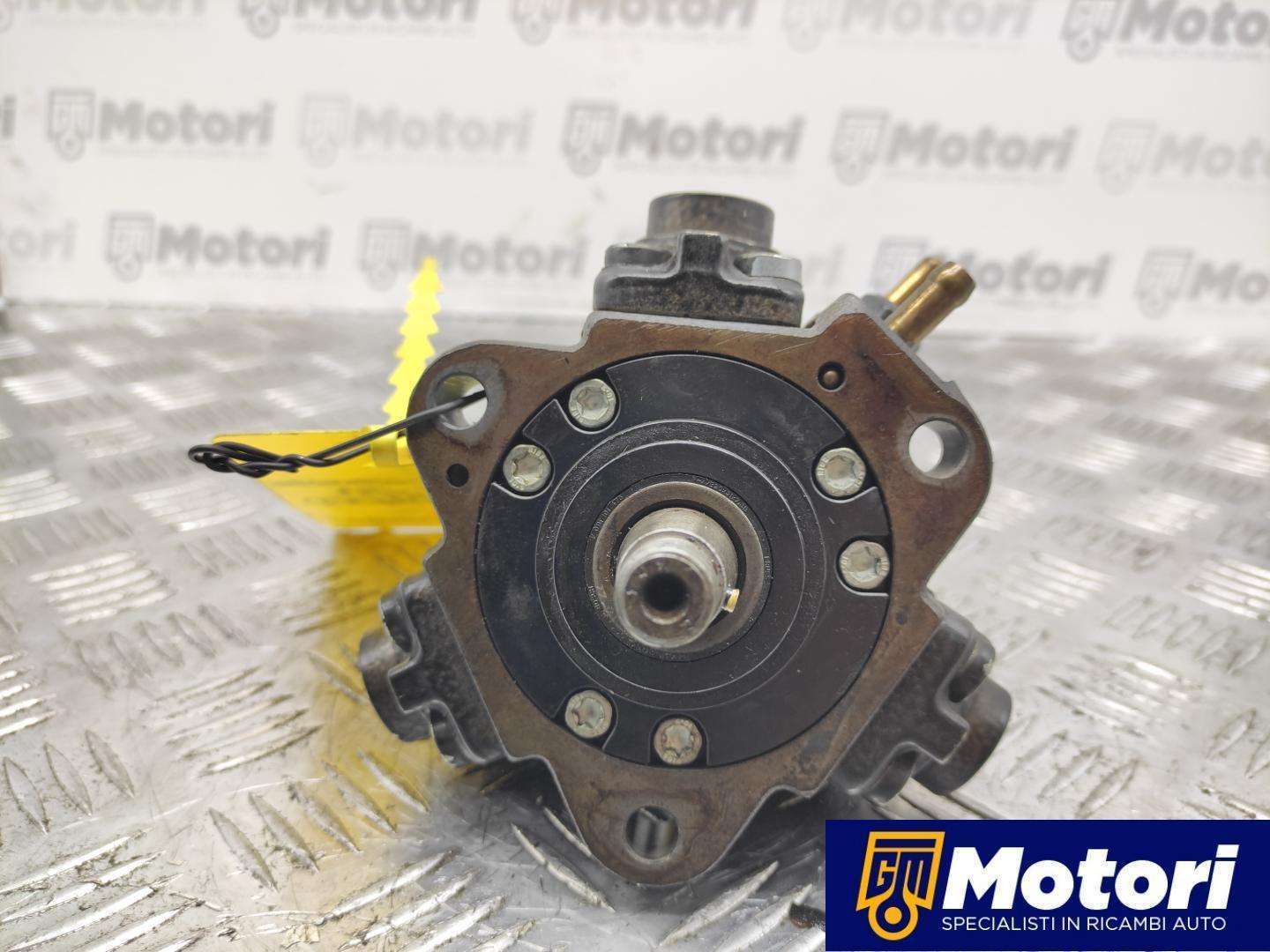 Second image of Pompa Gasolio Alfa Romeo - Sigla 940A4000