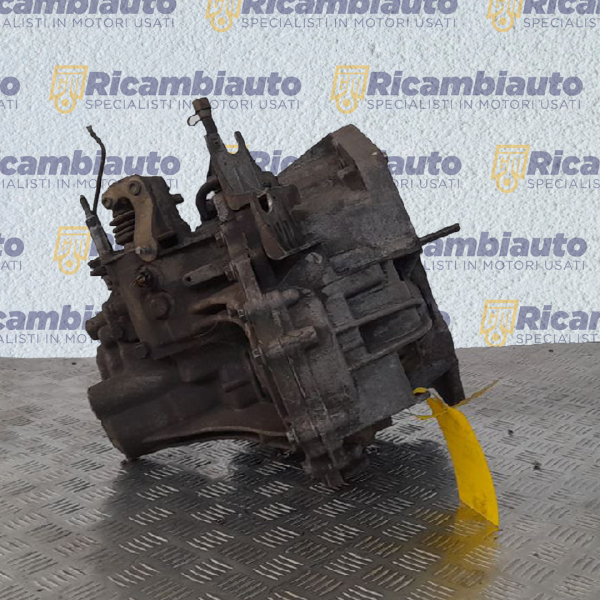 Second image of Cambio 5 Marce Renault, F9QB8, 1.9 TD, 8200361232